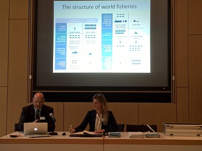 Prof. Edward Allison, University of Washington and Nicole Franz, Fishery Planning Analyst, FAO, chairing and moderating the Blue Economy Working Group: Focus on small-scale fisheries and aquaculture