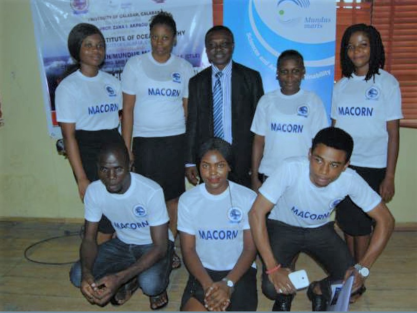 Prof. Francis Emile Asuquo, Coordinator MACORN with the students representatives of MACORN and Mundus Maris asbl