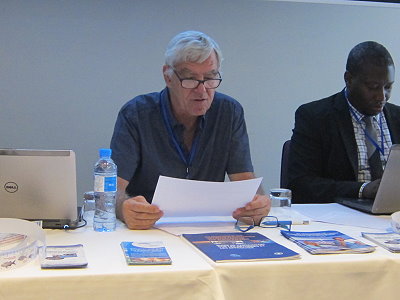 Pierre Campredon von der IUCN und JL Sanka leiteten das Arbeitstreffen