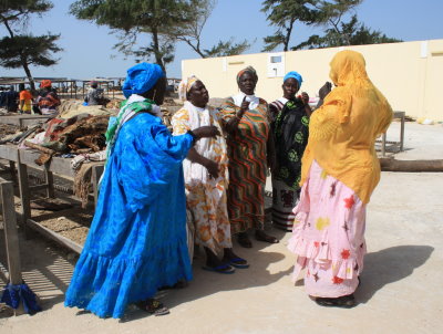 Femmes transformatrices de poisson à Guet Ndar, St Louis, Sénégal (photo A. Sall)